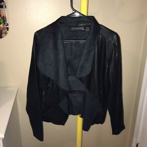 Cropped leather jacket